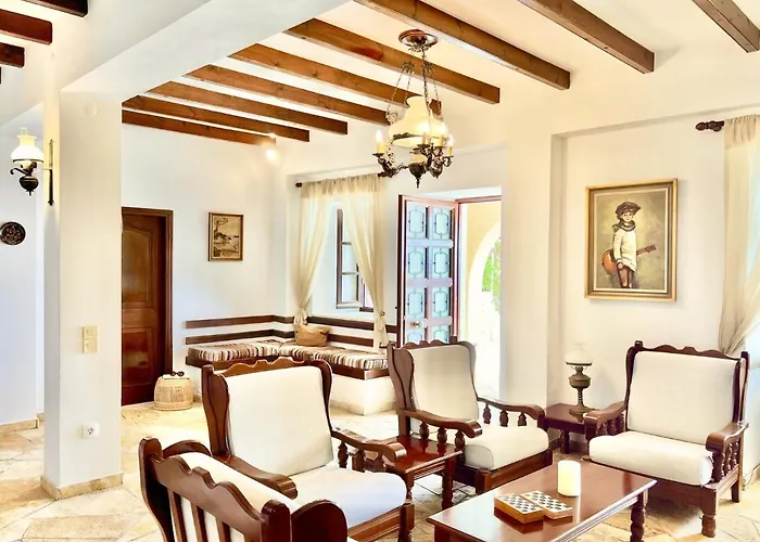 Tesoro With Private Pool By Dadovillas *