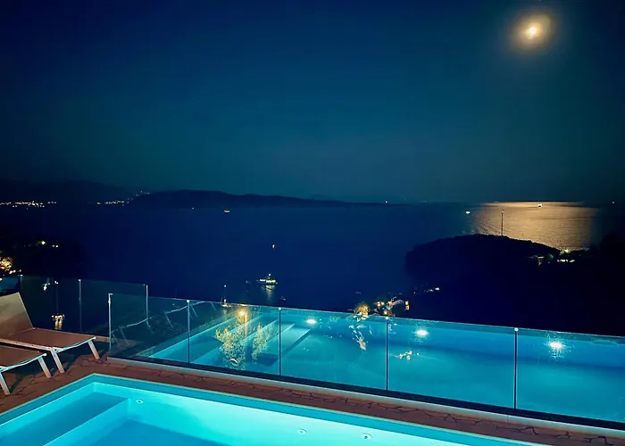 Tesoro With Private Pool By Dadovillas 칼라미