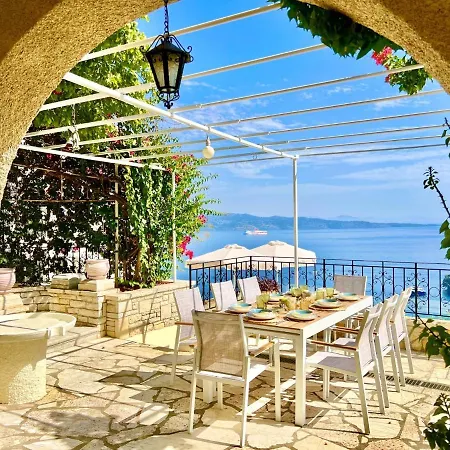 Tesoro With Private Pool By Dadovillas Villa *