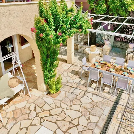 Tesoro With Private Pool By Dadovillas