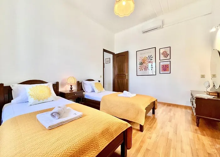 Tesoro With Private Pool By Dadovillas Villa *