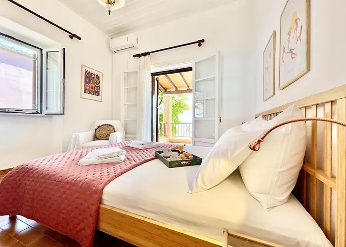 Tesoro With Private Pool By Dadovillas Villa *